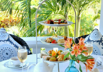 Sunday HuckleBerry Brunch at the Rosedon Hotel