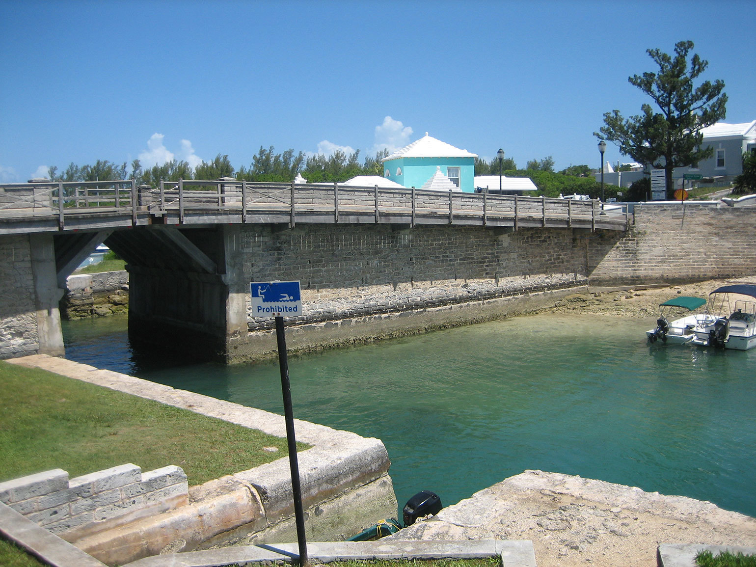 Somerset Bridge