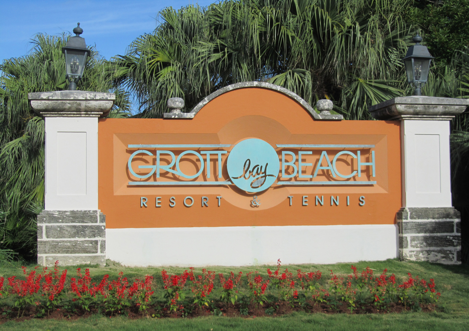 Grotto Bay Bus Stop